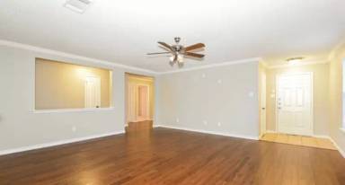 Main picture of 2115 Van Zandt Dr