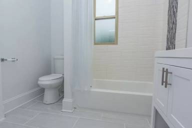 Main picture of 6123 S Prairie Ave