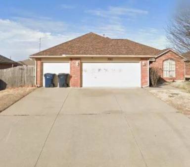Main picture of 2705 SE 92nd Cir