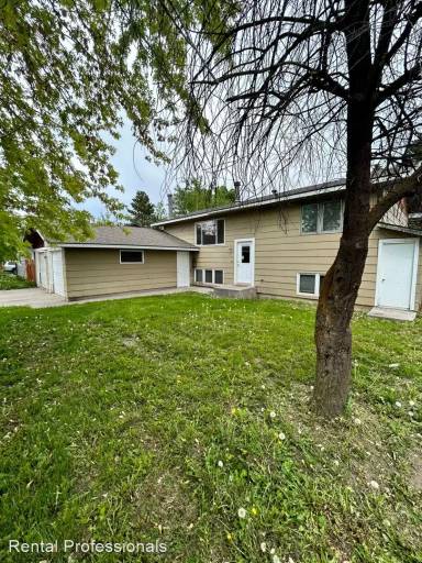 Main picture of 410 N 19th Ave