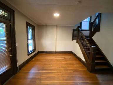 Main picture of 211 E 16th Ave
