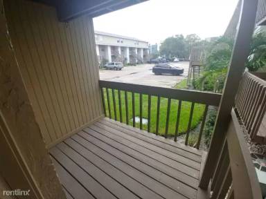 Main picture of 4902 W Gandy Blvd