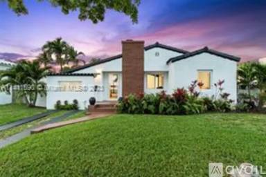 Main picture of 1615 Bay Dr