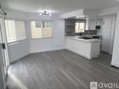 Main picture of 213 Moonstone St