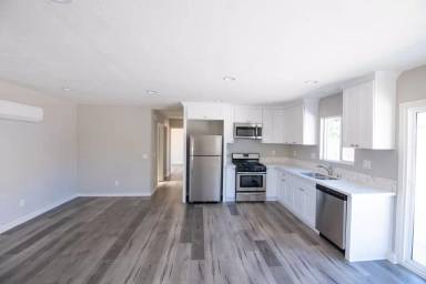 Main picture of 8235 Agnes Ave