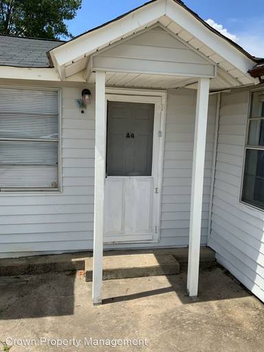 Main picture of 69 Lexington Dr