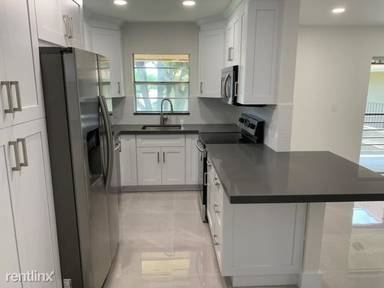 Main picture of 1301 NW 12th Ave