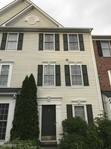 Main picture of 42793 Pilgrim Sq