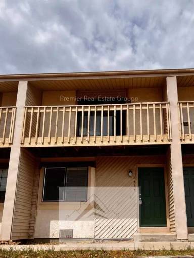 Main picture of 2429 Split Rock Dr