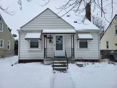 Main picture of 14853 Euclid Ave