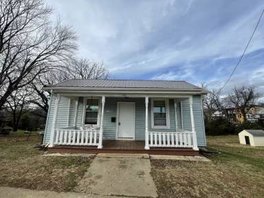 Main picture of 515 Dinwiddie St