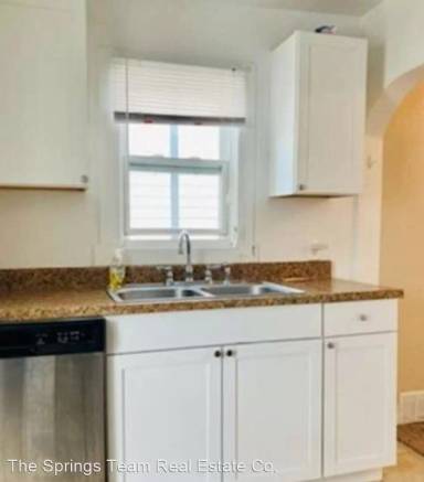 Main picture of 618 N Weber St