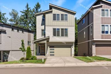 Main picture of 16835 SE Fox Glen Ct