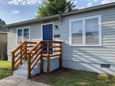 Main picture of 808 NW 97th St