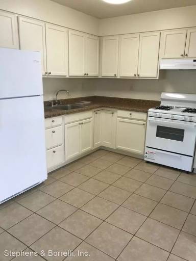 Main picture of 732 Hardin Rd