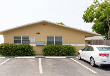 Main picture of 1001 SW 15th Ave