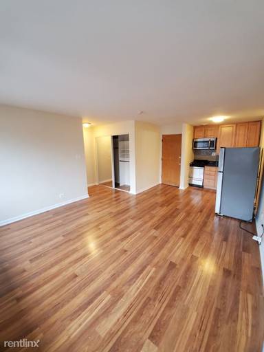 Main picture of 8556 Skokie Blvd