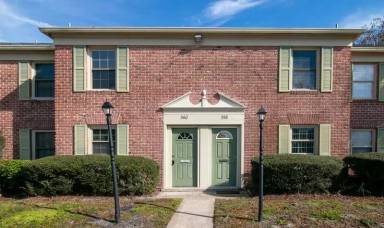 Main picture of 360 Georgetown Dr