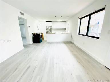 Main picture of 2930 Day Ave