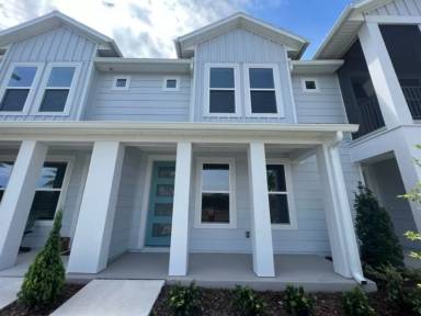 Main picture of 30 Seaport Ln