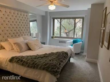 Main picture of 1350-60 Lake Shore Drive Apartments