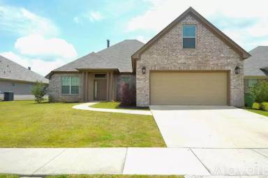 Main picture of 756 Charlemont Ln