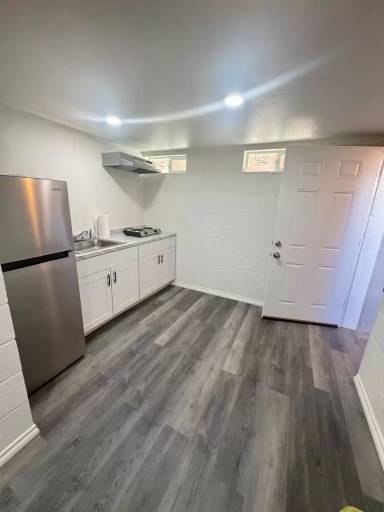 Main picture of 9719 Priscilla St