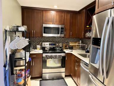 Main picture of 200 Burkhall St