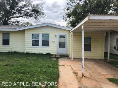 Main picture of 1234 S Crockett Dr