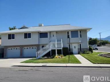 Main picture of 1993 Laguna Vista Dr
