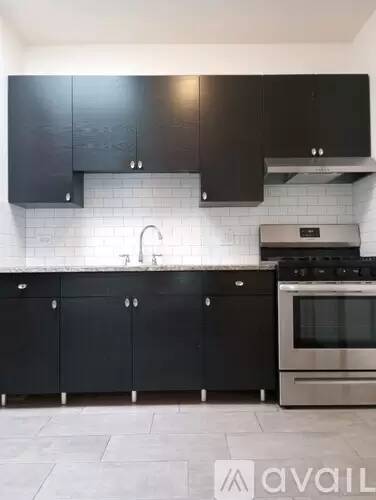 Main picture of 2442 E 75th St