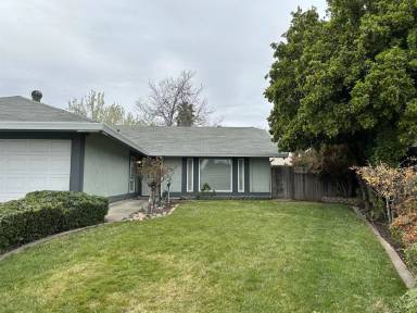 Main picture of 5038 Larchwood Way