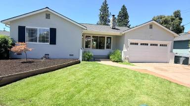 Main picture of 205 Barbara Ct
