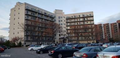 Main picture of Edgewater Place