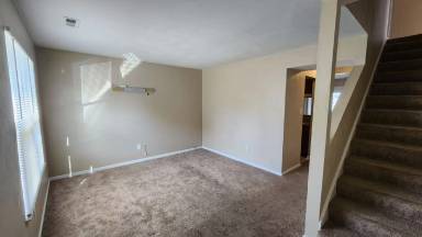Main picture of 1520 Oak Knoll Ln