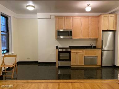 Main picture of 115 E 92nd St