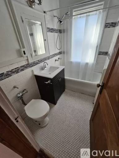 Main picture of 1731 E Superior St