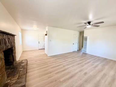 Main picture of 2859 N Meadow Ln
