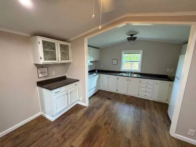 Main picture of 317 Holland Ford Rd