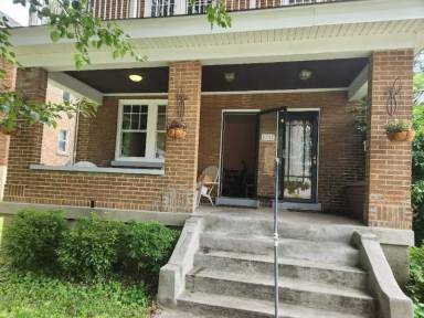 Main picture of 3741 Wieman Ave
