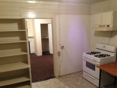Main picture of 997 Curran St NW