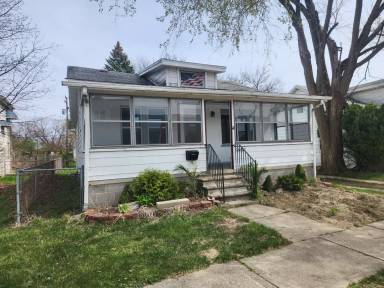 Main picture of 24300 Melrose Ave
