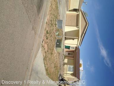 Main picture of 2172 High Desert Cir NE