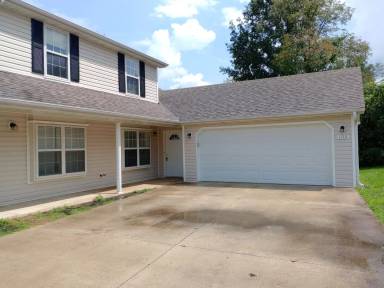 Main picture of 1712 Juniper Dr