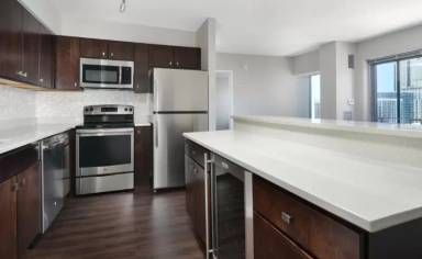 Main picture of 120 W Chestnut St