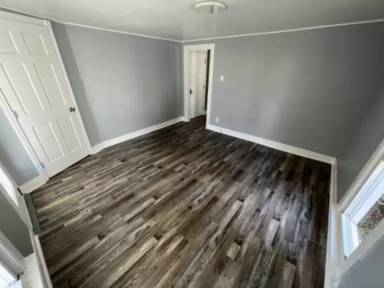 Main picture of 82 Park Ave