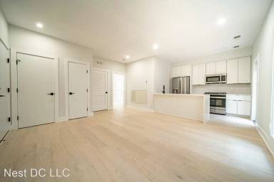 Main picture of 1117 24th St NW