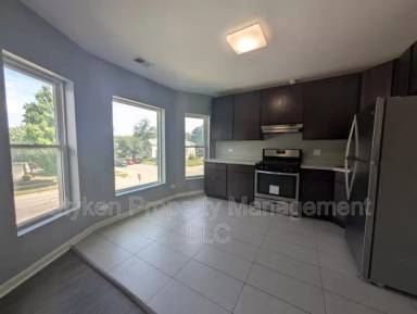Main picture of 325 West Station Street - 1E