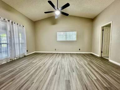 Main picture of 2524 Boyington Ln
