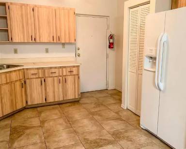 Main picture of 1022 SW 4th Ave